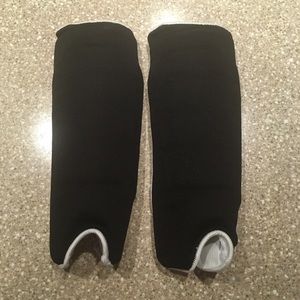The Ultimate Shinguard Black Medium